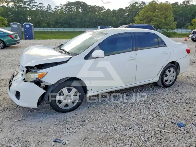 2011 Toyota COROLLA фото