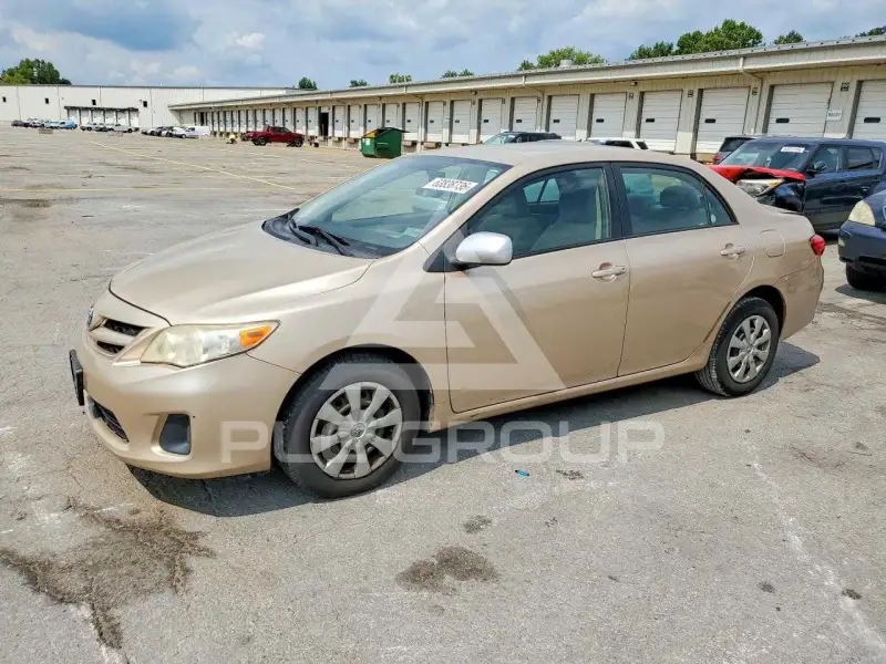 2011 Toyota COROLLA фото
