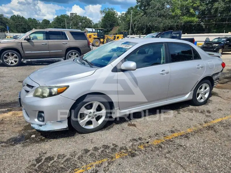 2011 Toyota COROLLA фото