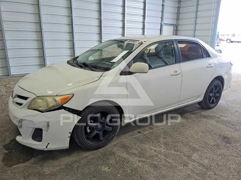 2011 Toyota COROLLA фото