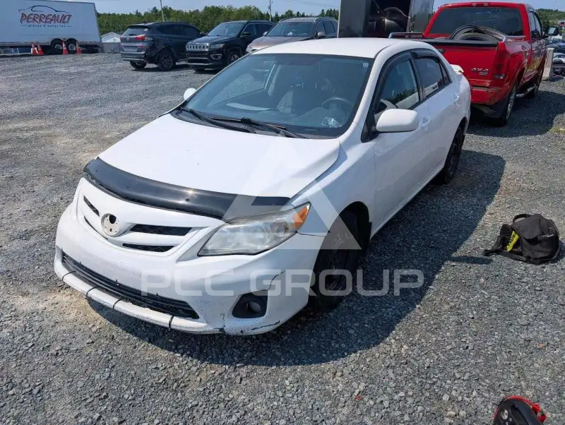 2011 Toyota COROLLA фото