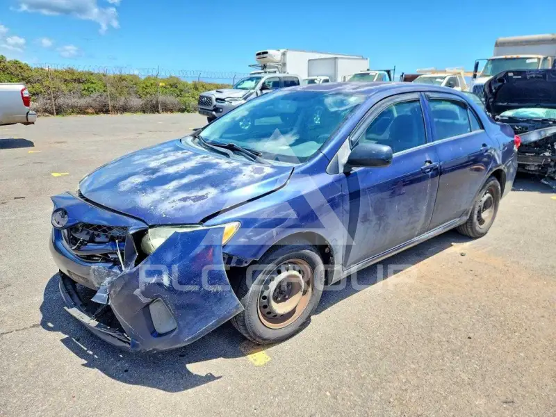 2011 Toyota COROLLA фото