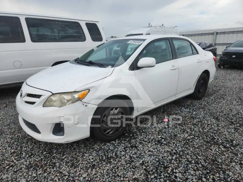 2011 Toyota COROLLA фото
