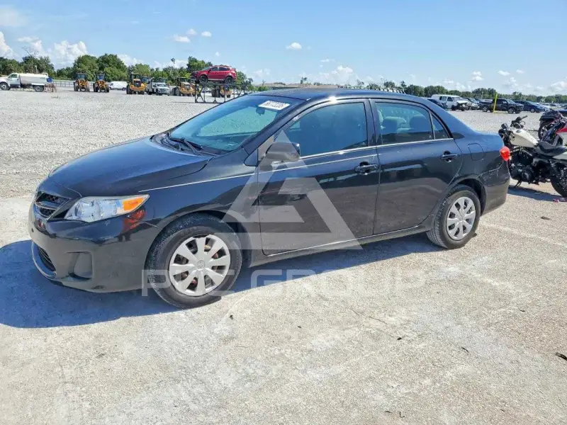 2011 Toyota COROLLA фото
