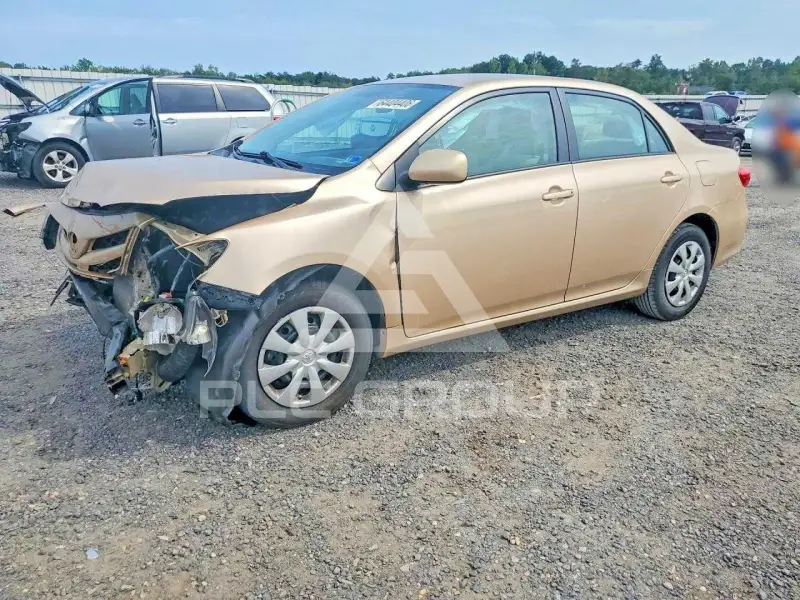 2011 Toyota COROLLA фото