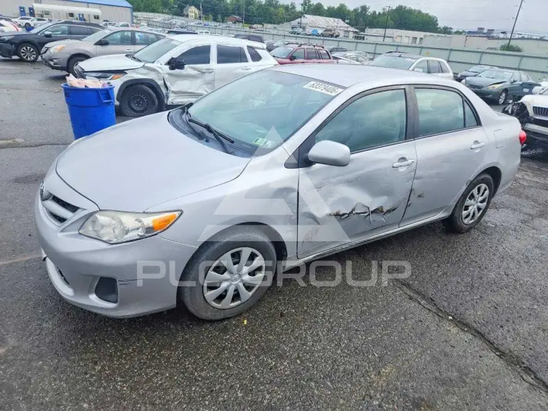 2011 Toyota COROLLA фото