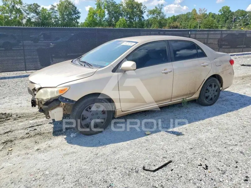 2011 Toyota COROLLA фото