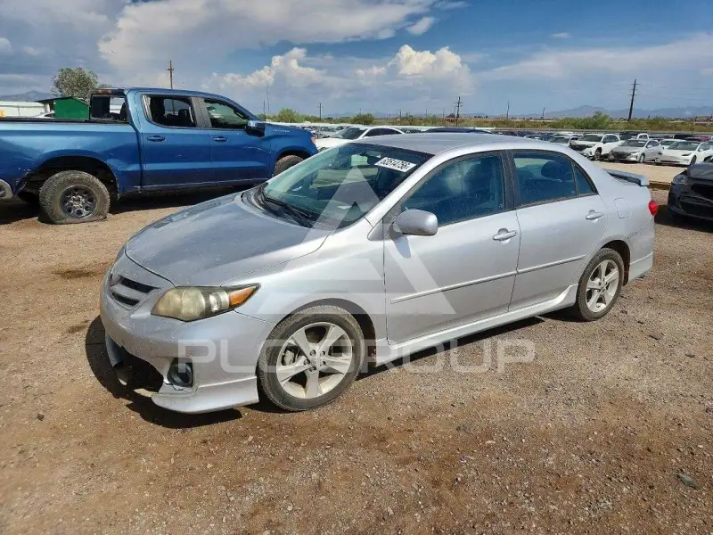 2011 Toyota COROLLA фото