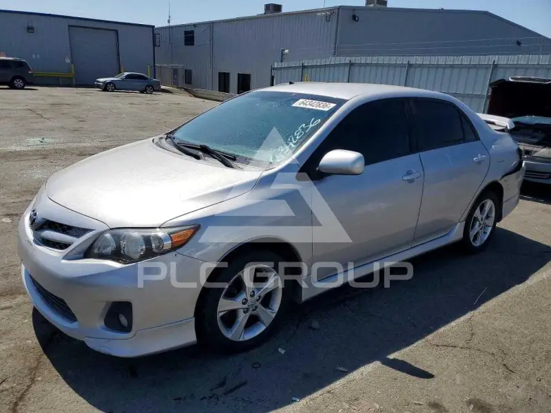 2011 Toyota COROLLA фото