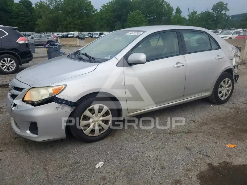 2011 Toyota COROLLA фото