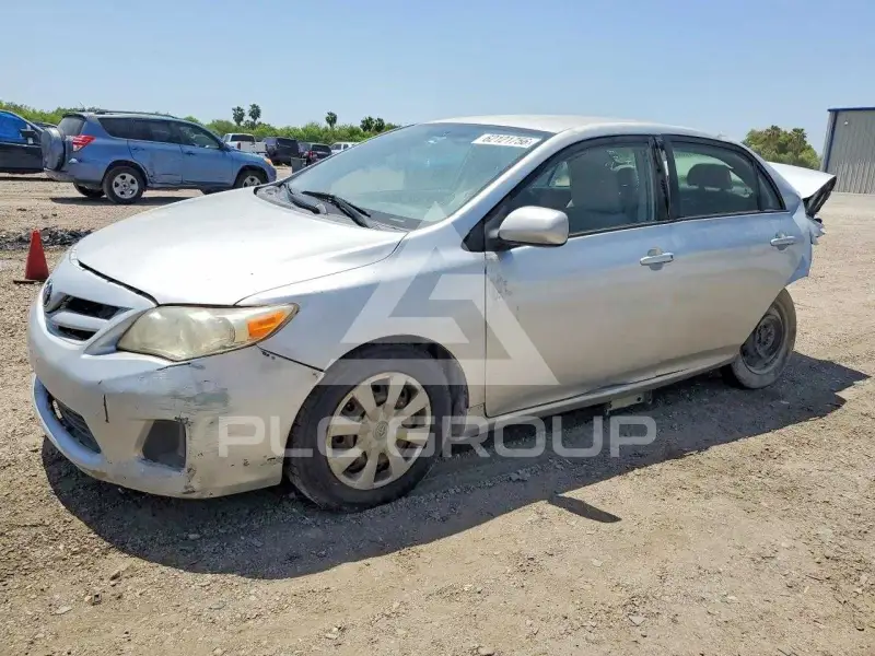 2011 Toyota COROLLA фото