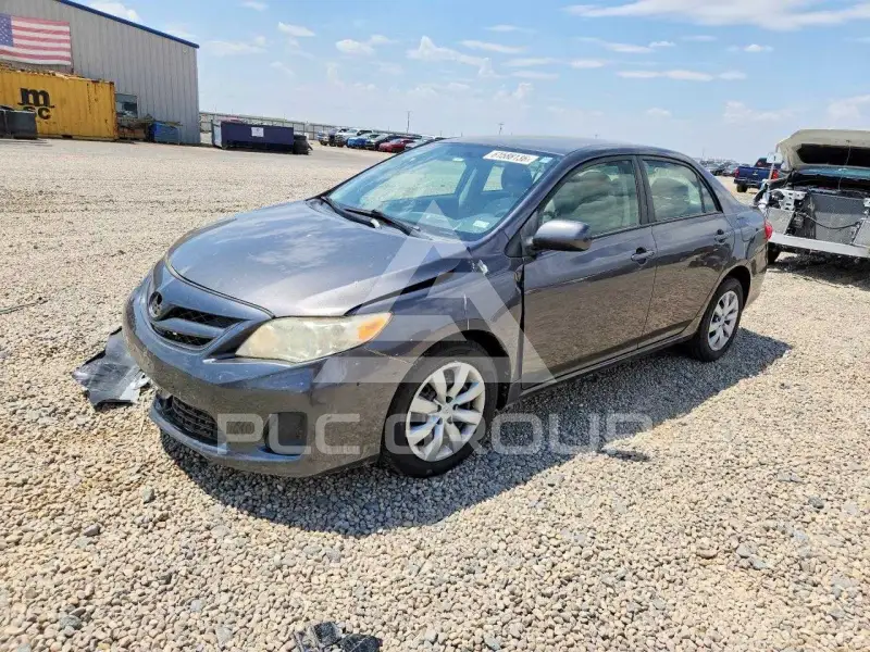 2011 Toyota COROLLA фото