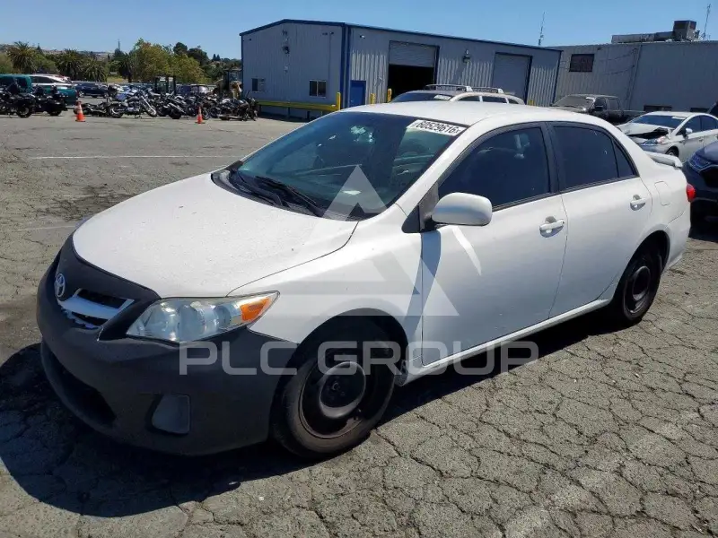 2011 Toyota COROLLA фото