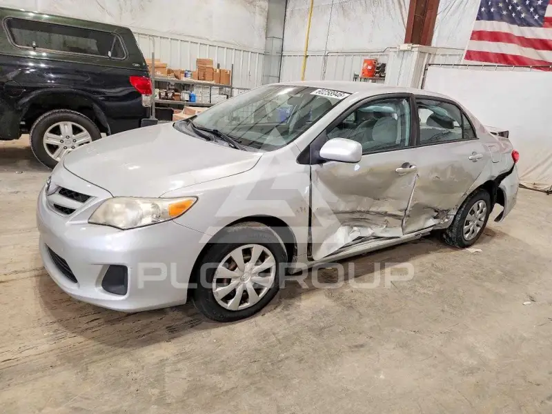 2011 Toyota COROLLA фото