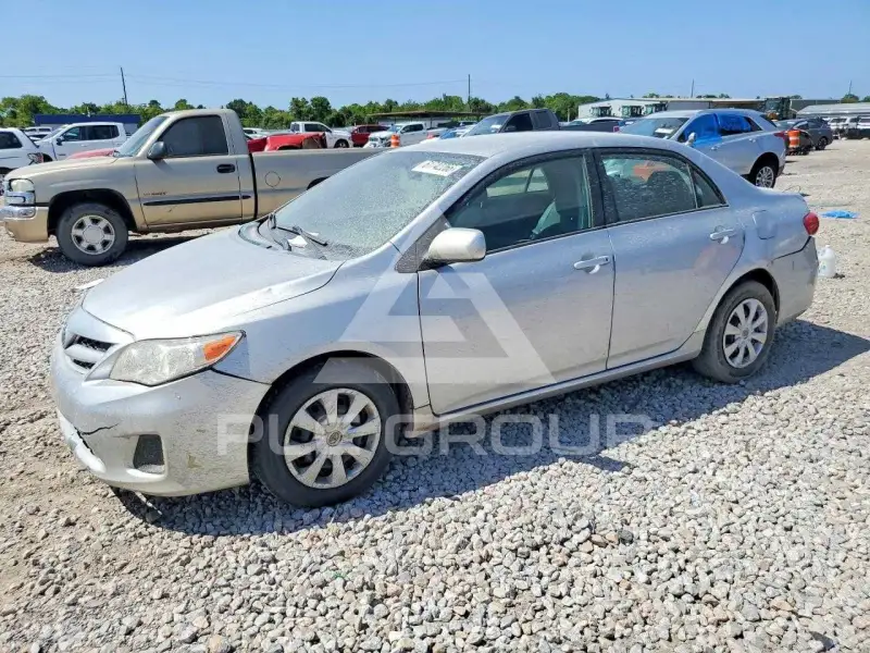2011 Toyota COROLLA photo