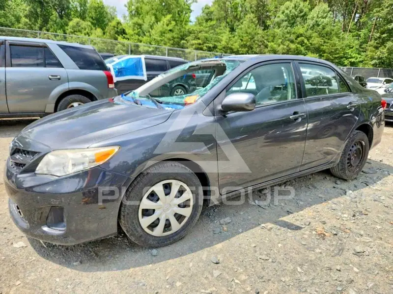 2011 Toyota COROLLA фото