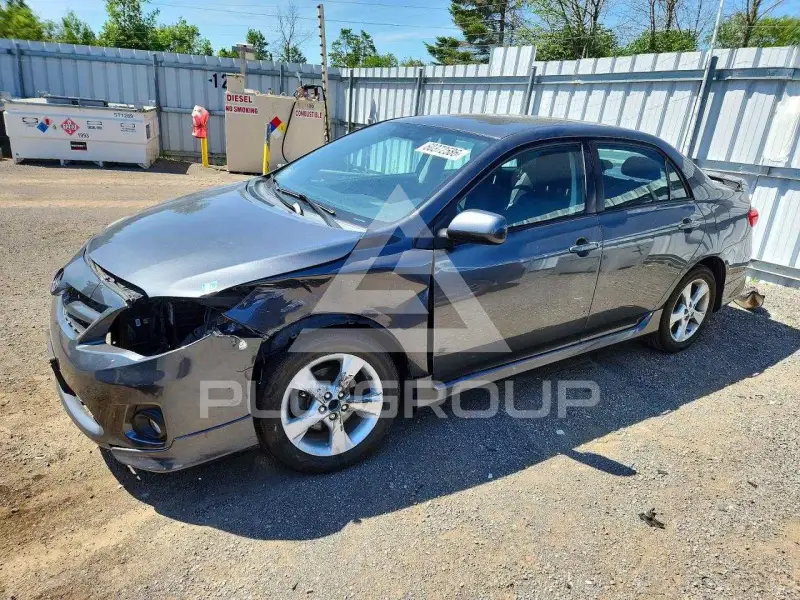 2011 Toyota COROLLA фото