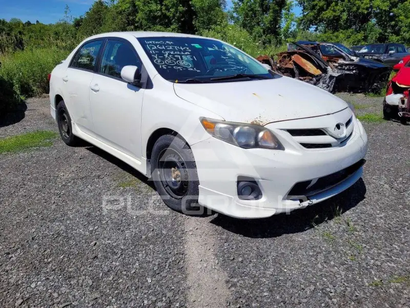 2011 Toyota COROLLA фото