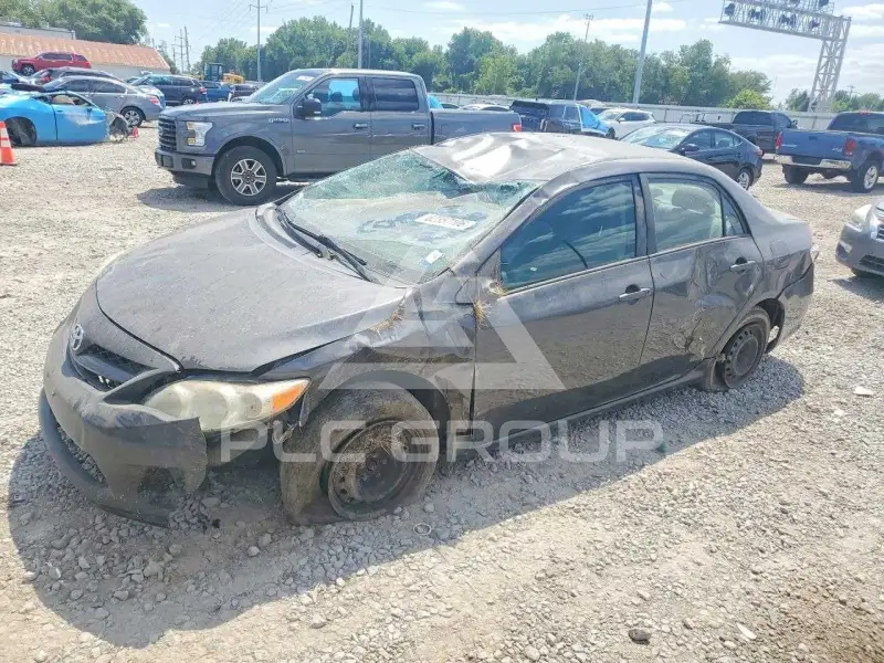 2011 Toyota COROLLA фото