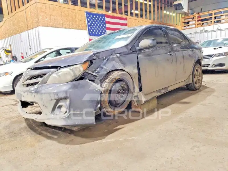 2011 Toyota COROLLA фото
