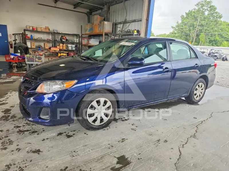 2011 Toyota COROLLA фото