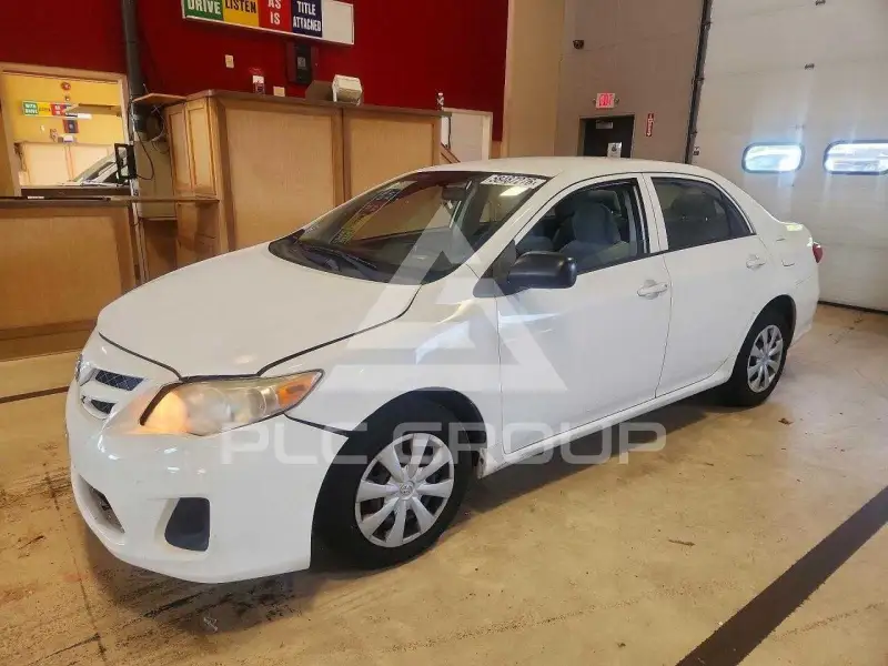 2011 Toyota COROLLA фото
