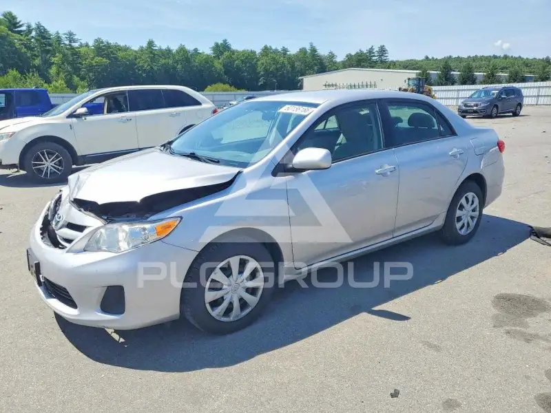 2011 Toyota COROLLA фото