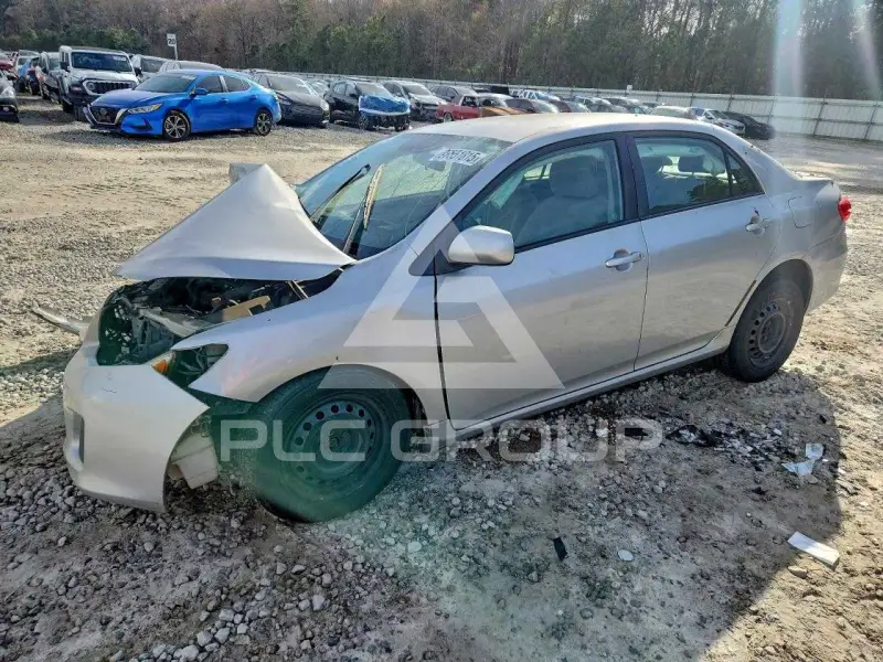 2011 Toyota COROLLA фото