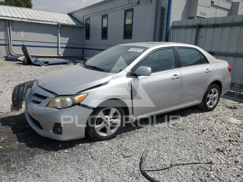 2011 Toyota COROLLA фото
