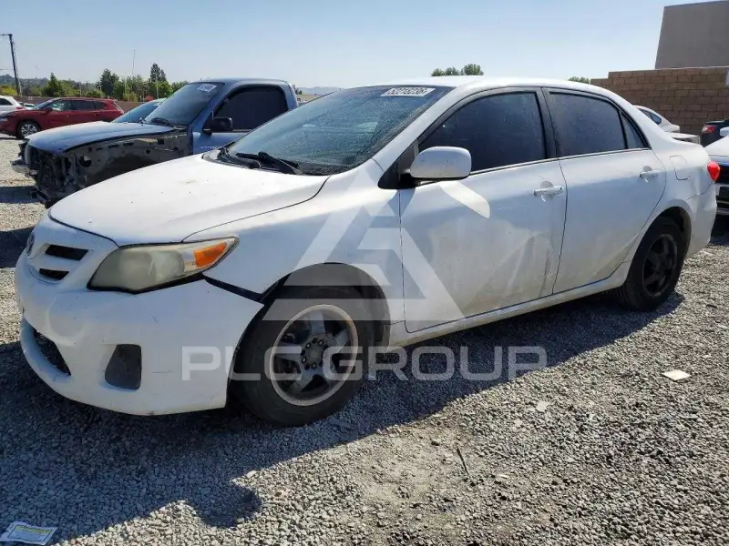 2011 Toyota COROLLA фото