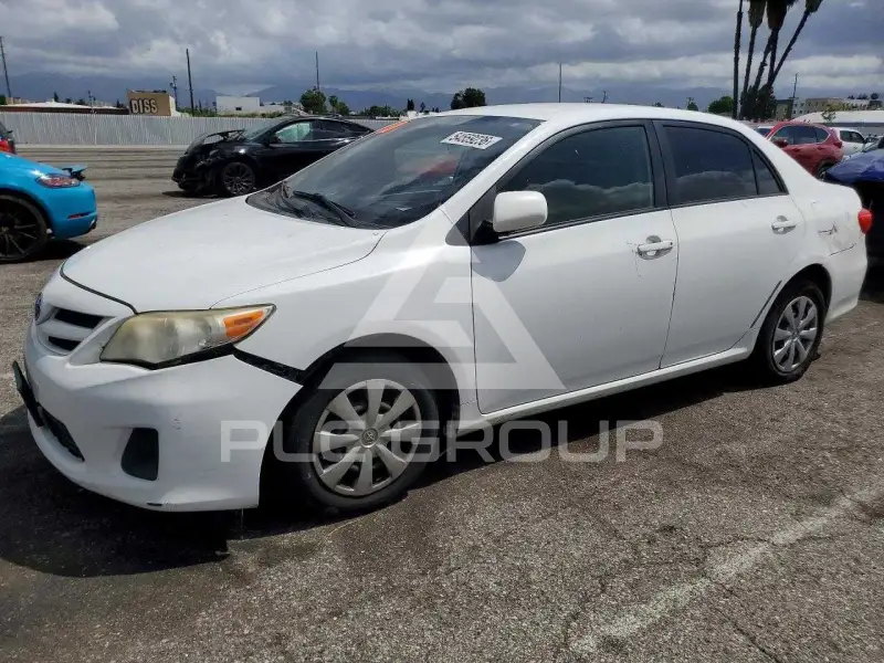 2011 Toyota COROLLA фото