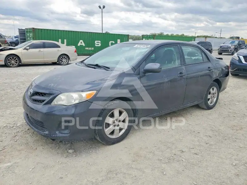 2011 Toyota COROLLA фото