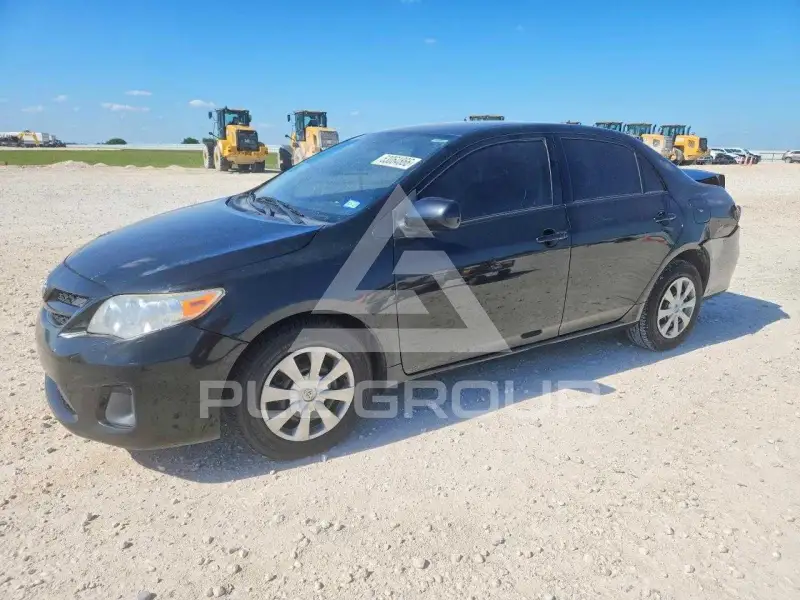 2011 Toyota COROLLA фото