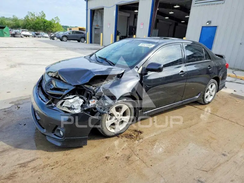 2011 Toyota COROLLA фото