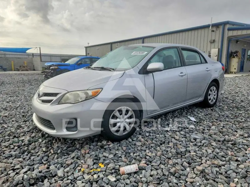 2011 Toyota COROLLA фото