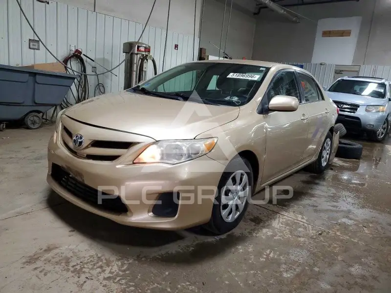 2011 Toyota COROLLA фото