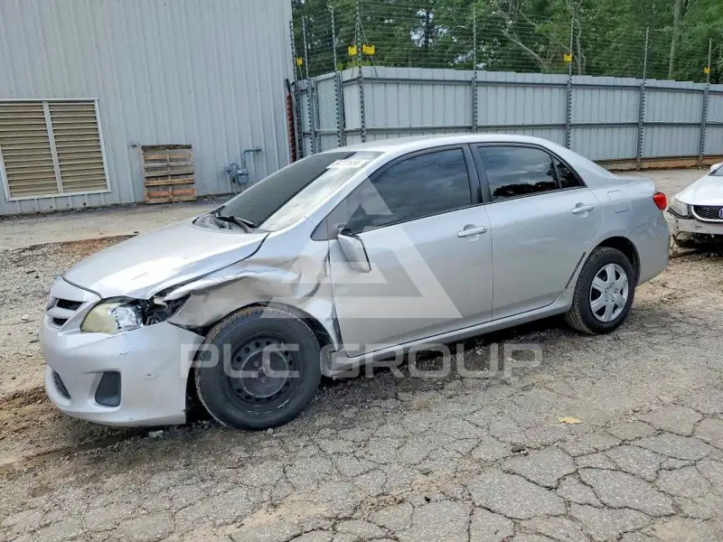 2011 Toyota COROLLA фото