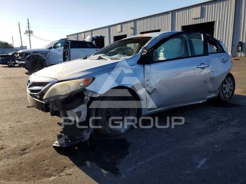 2011 Toyota COROLLA фото