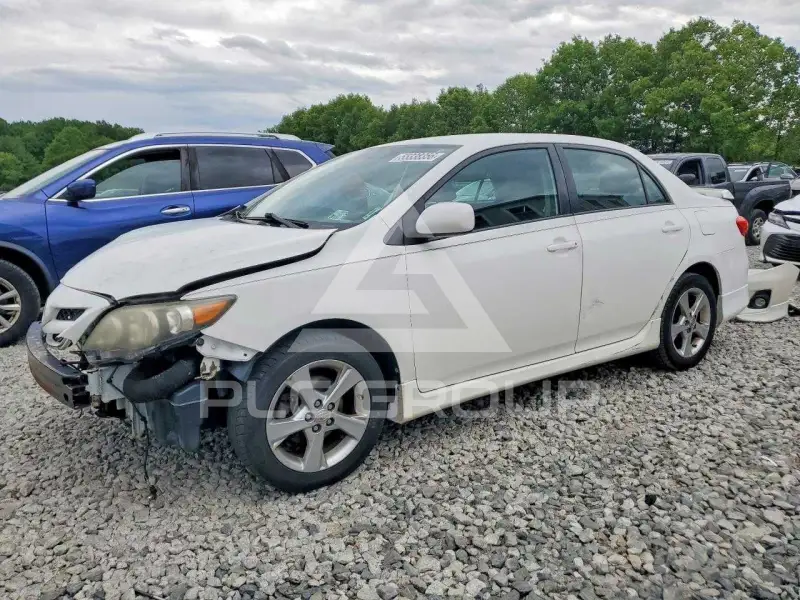 2011 Toyota COROLLA фото