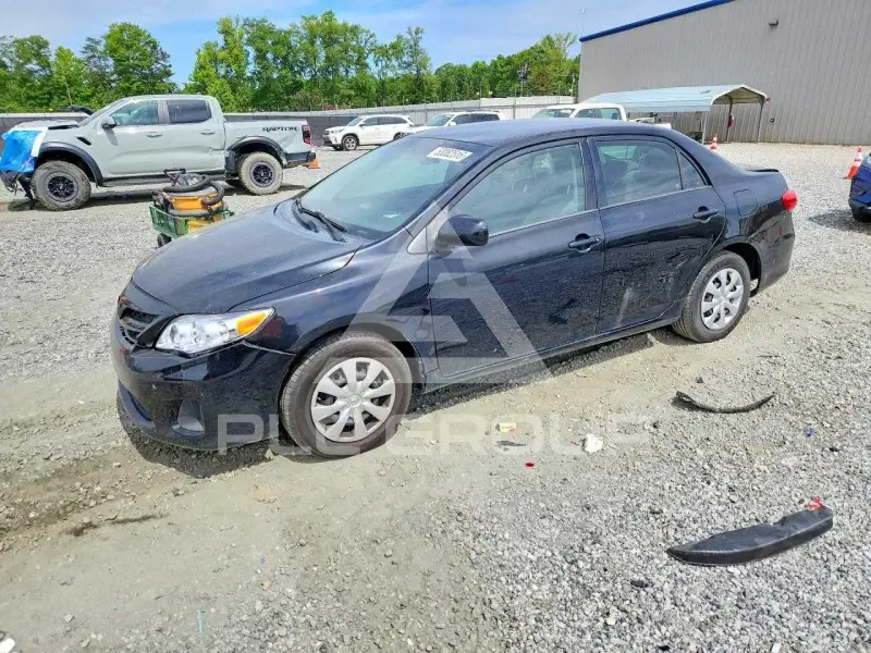 2011 Toyota COROLLA фото