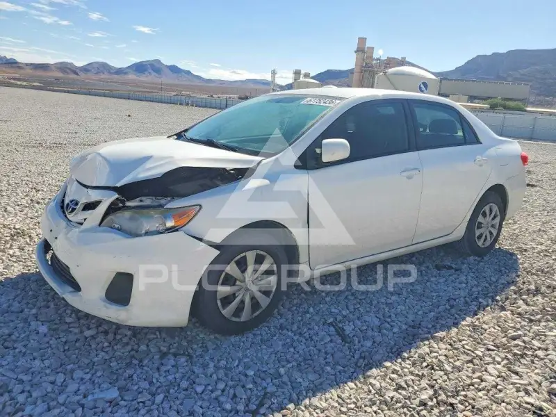 2011 Toyota COROLLA фото
