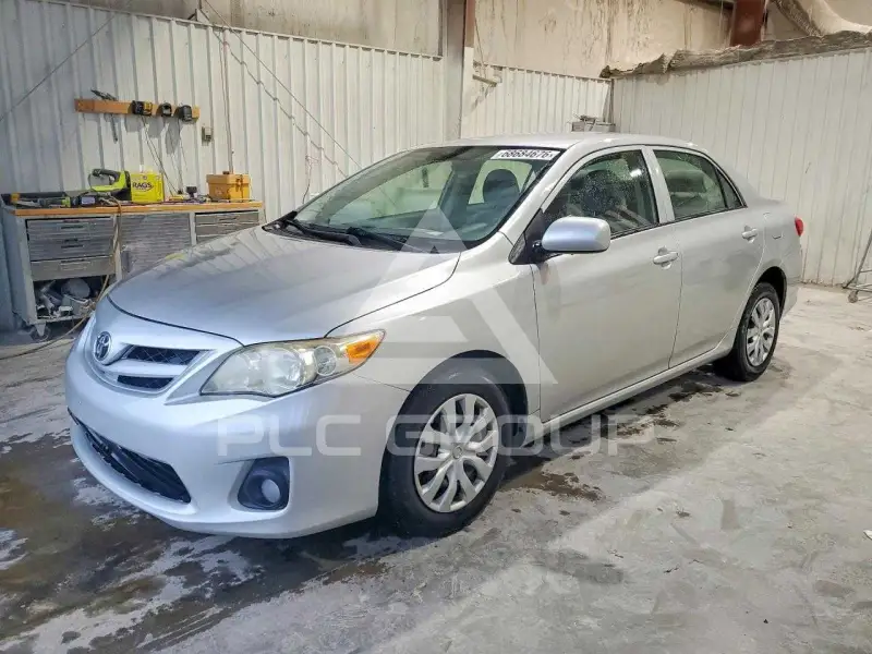 2011 Toyota COROLLA фото
