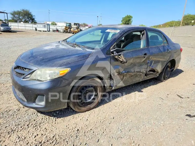 2011 Toyota COROLLA фото