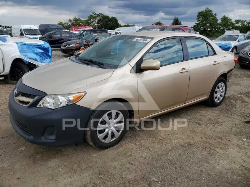 2011 Toyota COROLLA фото