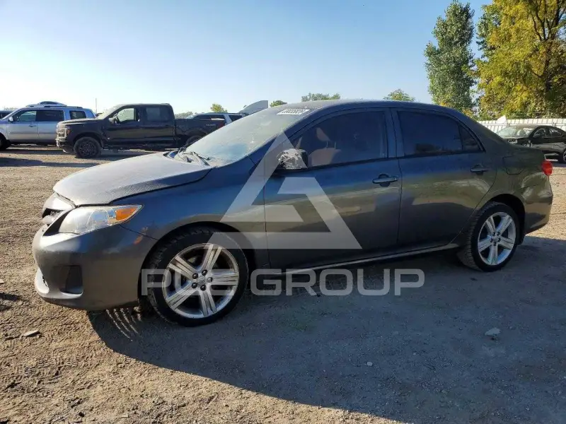 2011 Toyota COROLLA фото