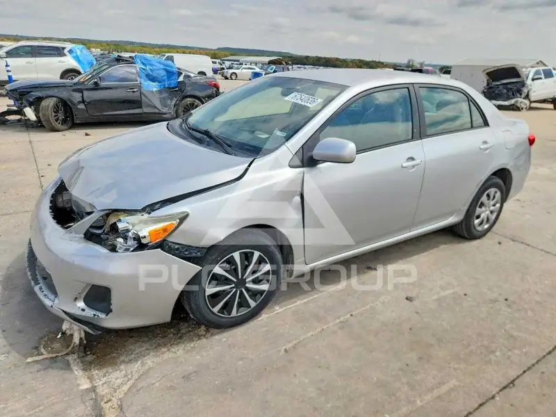2011 Toyota COROLLA фото