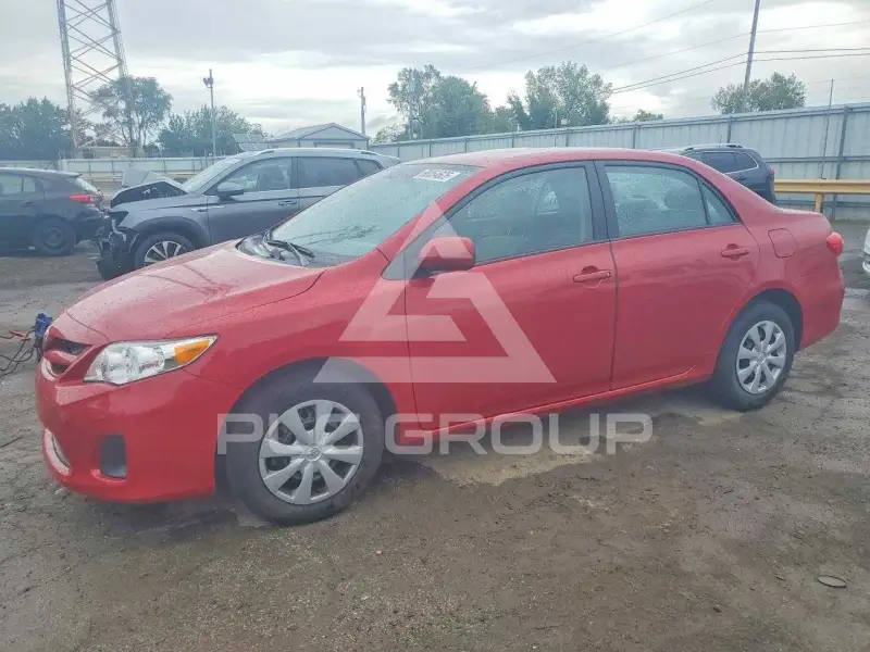 2011 Toyota COROLLA фото