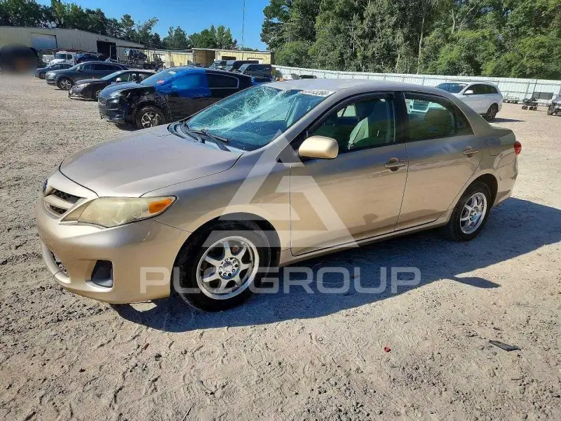 2011 Toyota COROLLA фото