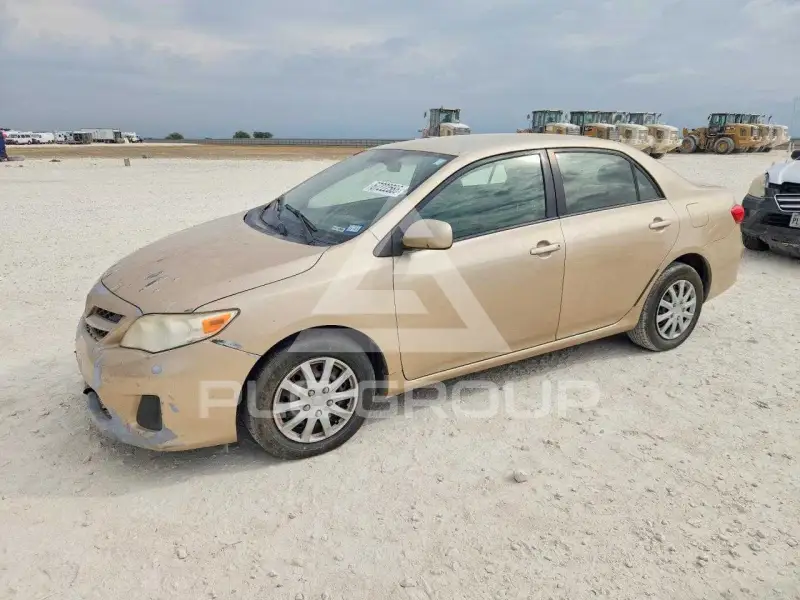 2011 Toyota COROLLA фото