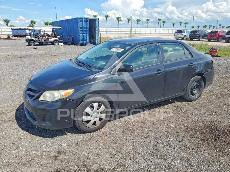 2011 Toyota COROLLA фото